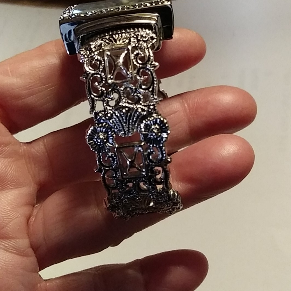 Watch - Picture 3 of 6